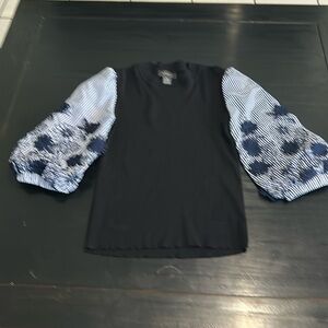 Gracia Black and Blue Floral Embroidered Puff Sleeve Tunic Top